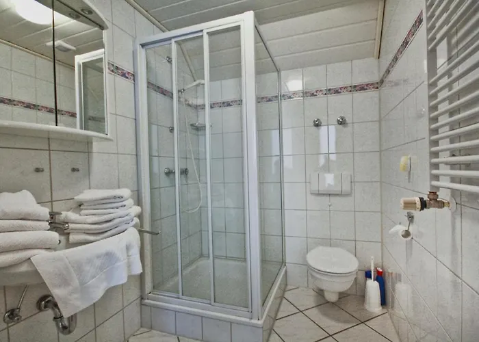 Inselhus 63 Apartman *